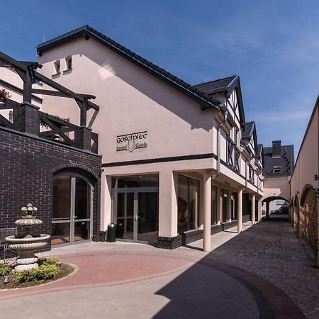 Gosciniec Kasztel U Gostla Hotell Murowana Goślina Eksteriør bilde